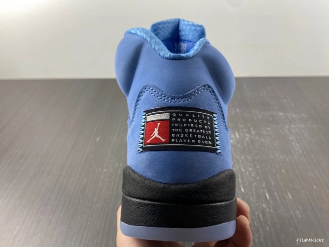 UNC 5 Air Jordan DV1310-401 0902